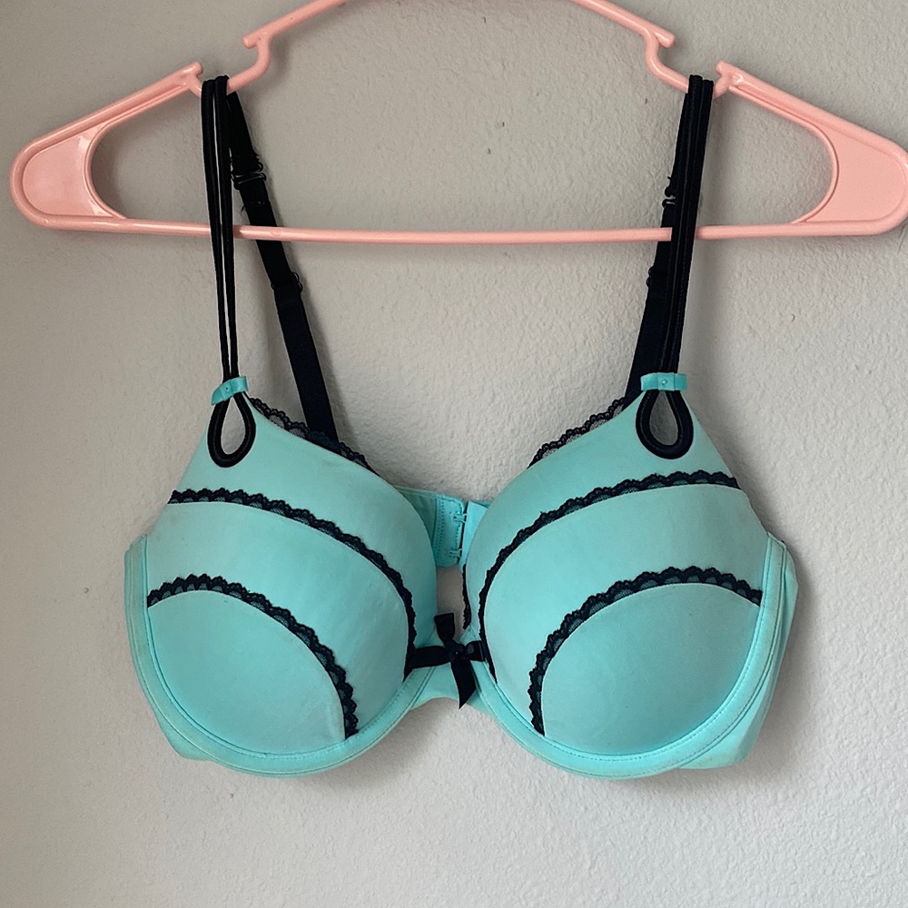 Victoria’s Secret Sexy Lace Bra 34D